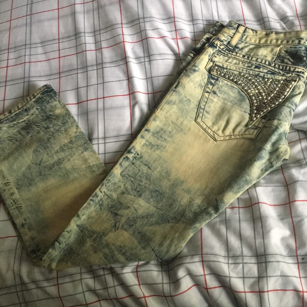Robin’s Jeans (Super Fresh)